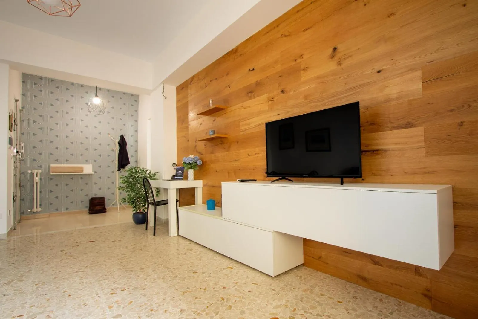 Cozy Retreat Saint John Apartment Rome