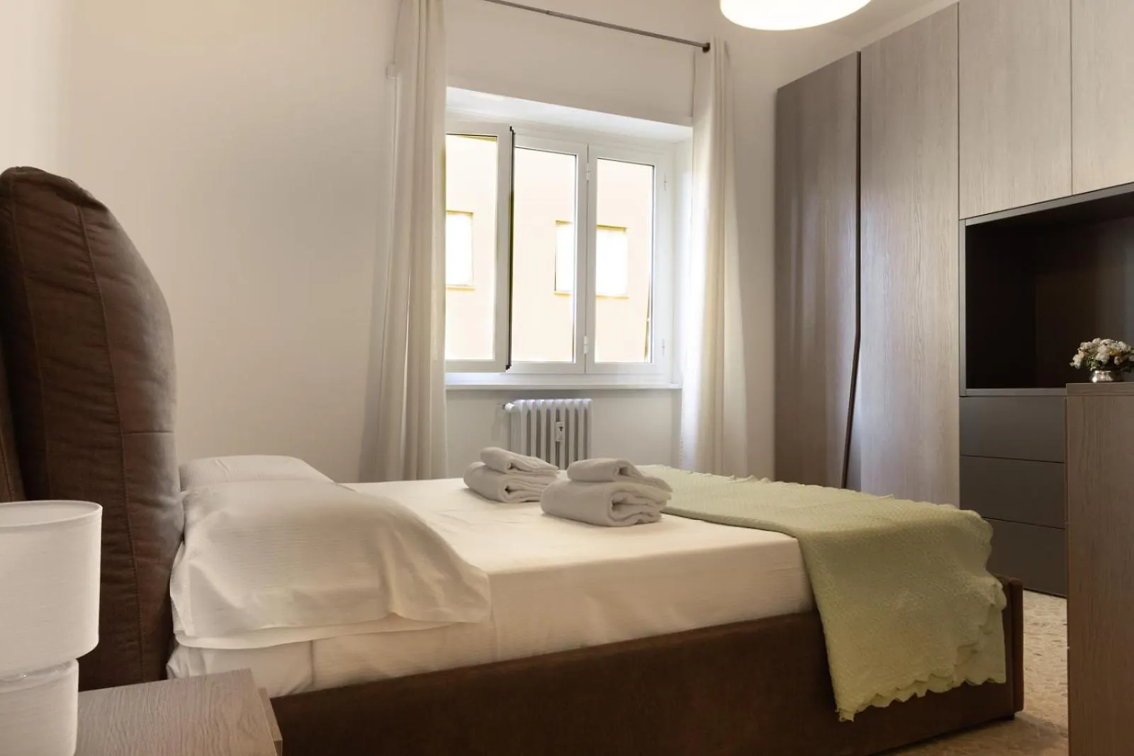 Cozy Retreat Saint John Apartment Rome
