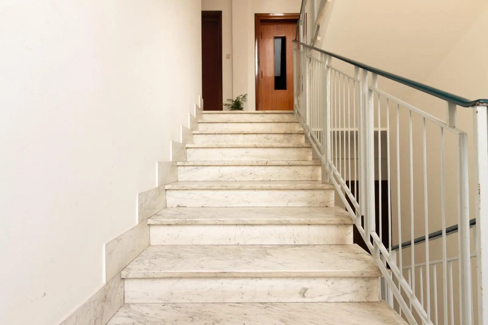 Cozy Retreat Saint John Apartment Rome