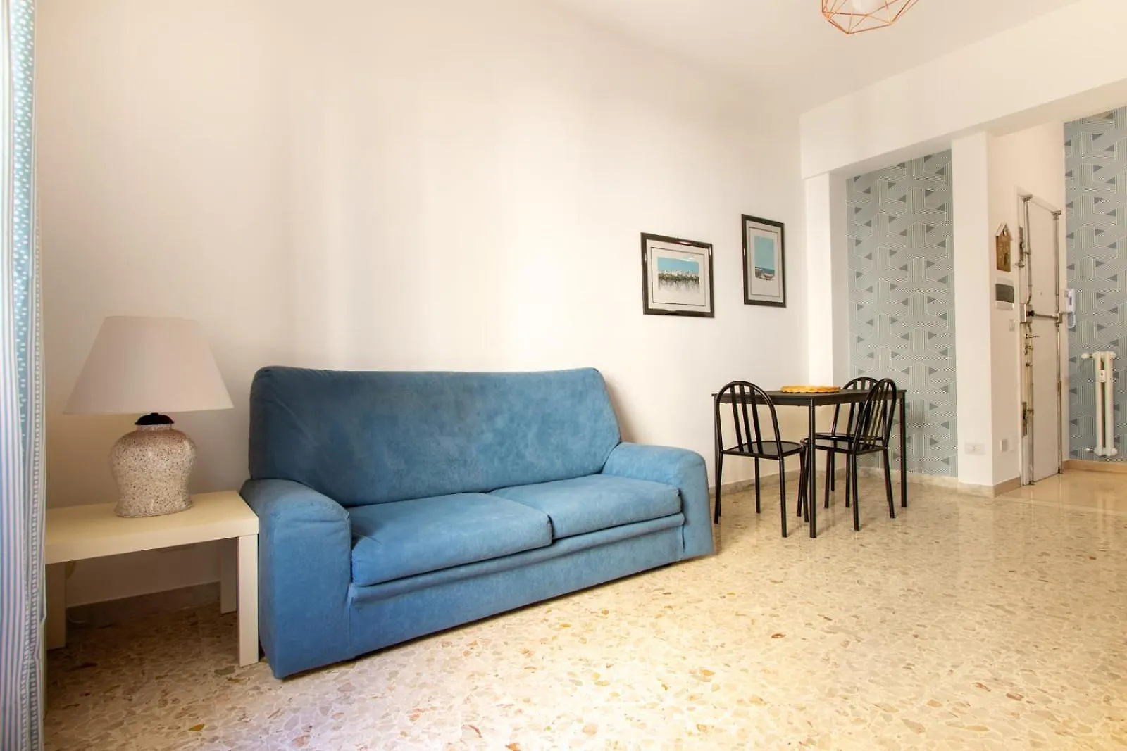 Cozy Retreat Saint John Apartment Rome Italy