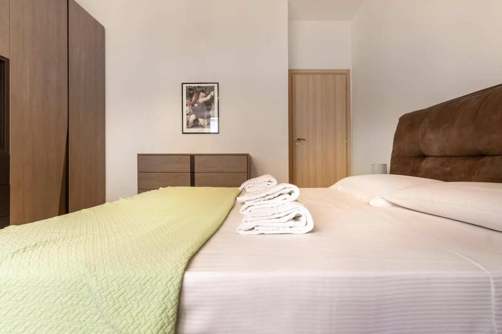 Cozy Retreat Saint John Apartment Rome